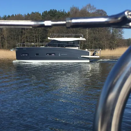 Jachttravel * Mikołajki
