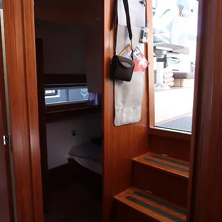 보트호텔 Jachttravel Mikołajki