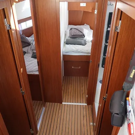 보트호텔 Jachttravel *