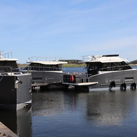 Jachttravel * Mikołajki